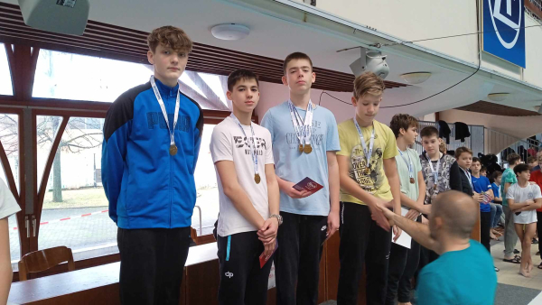 Aranyeső a B kategóriás megyei Úszás Diákolimpiai Döntőn