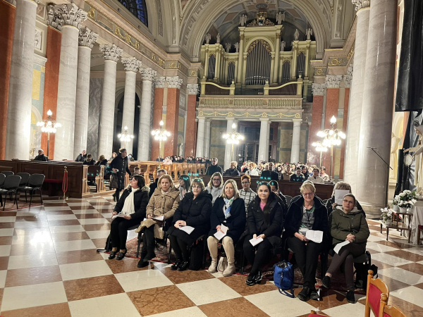 Veled vagyunk Urunk keresztutadon! 